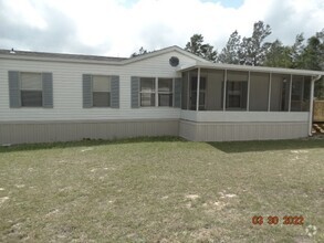 Building Photo - country living