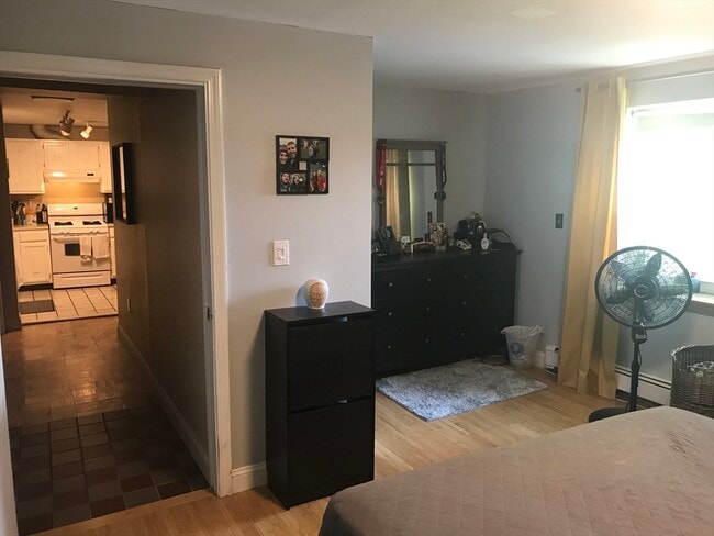 Building Photo - 99 W Fourth St