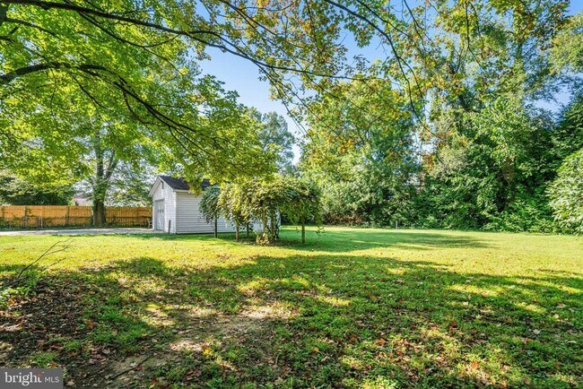 Building Photo - 8230 Gregory Dr