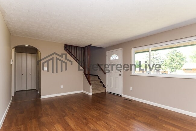 Building Photo - 5992 Rena Pl