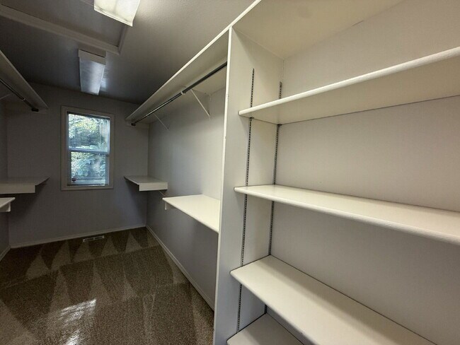 Building Photo - 3834 Brighton Ave