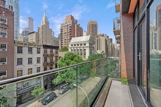 Building Photo - 147 Lexington Ave