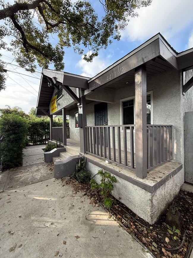 Building Photo - 142