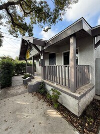 Building Photo - 142