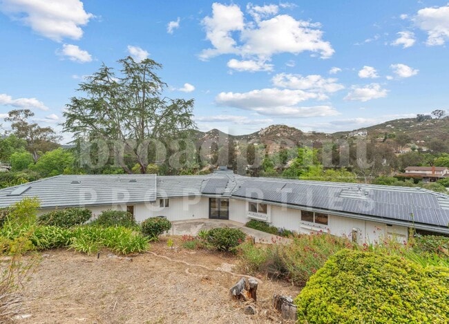 Building Photo - 2113 Sleepy Hollow Rd