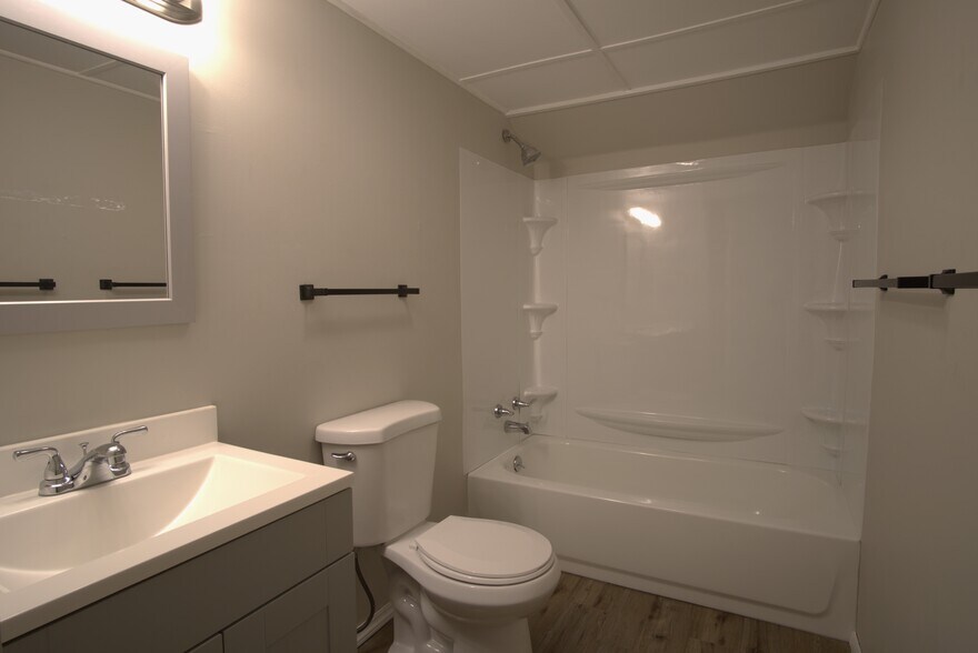 Newly Renovated Bathroom - 106 North St