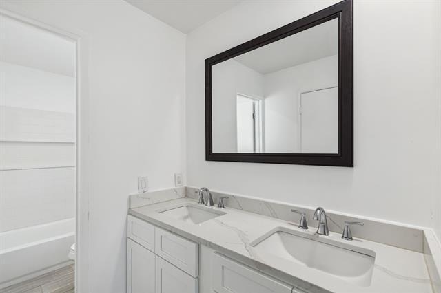 Building Photo - 2129 Richland Dr