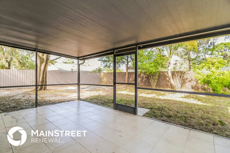 Building Photo - 3125 Orleans Way S