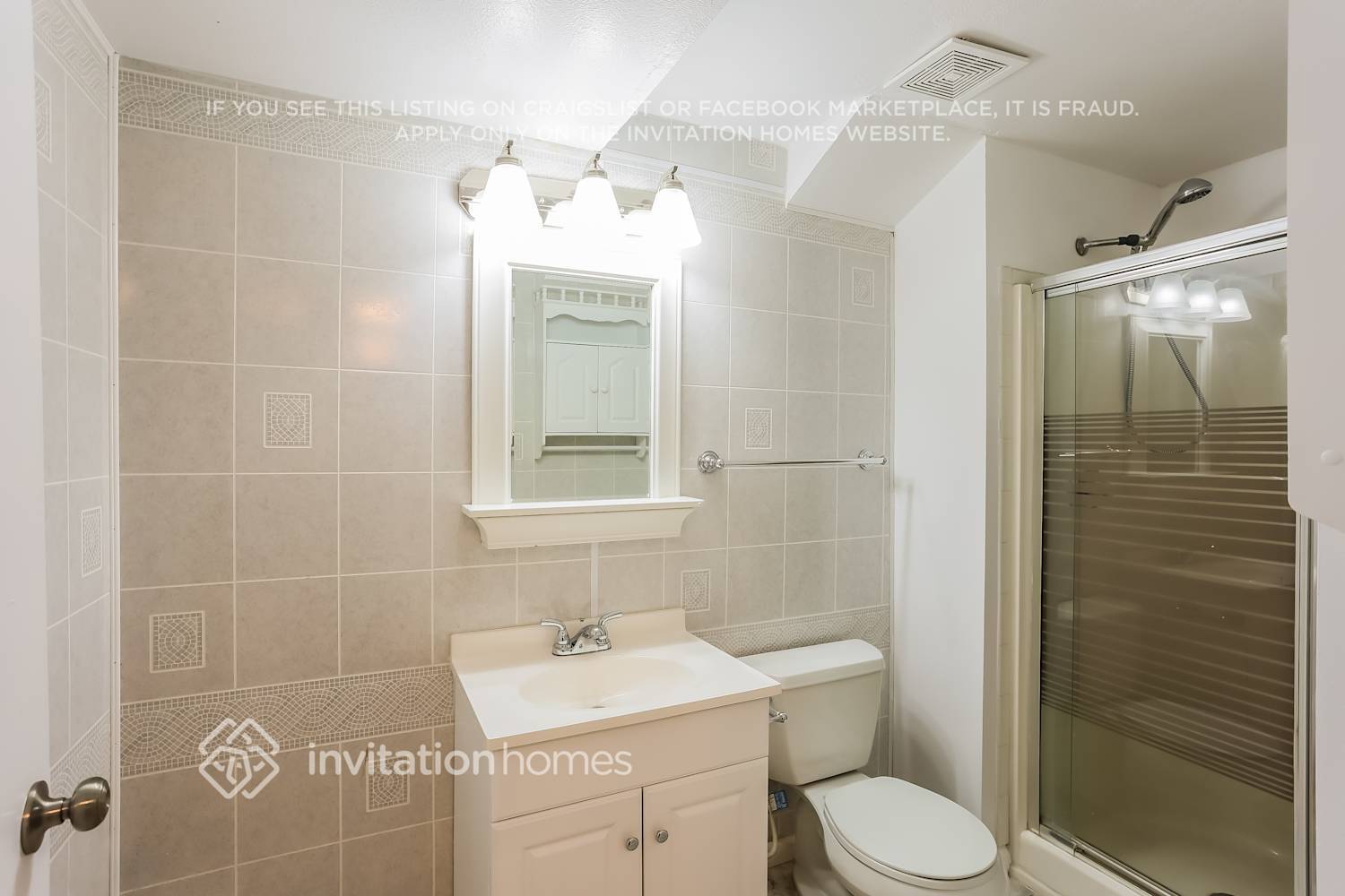 Building Photo - 16766 E Kent Dr