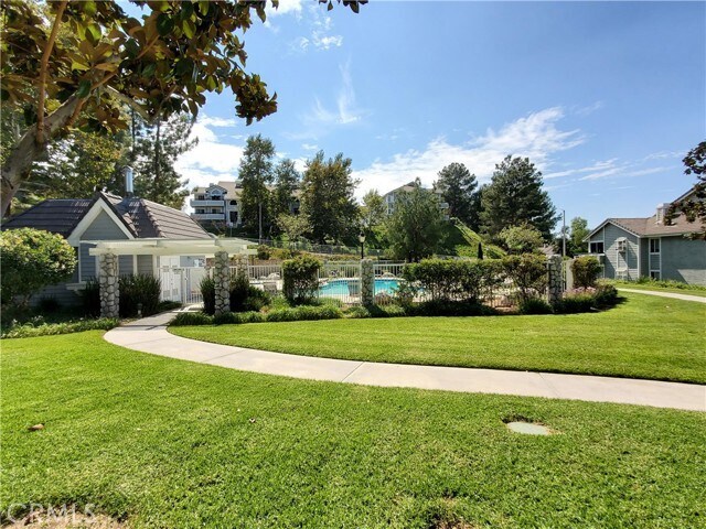 Building Photo - 26914 Rainbow Glen Dr