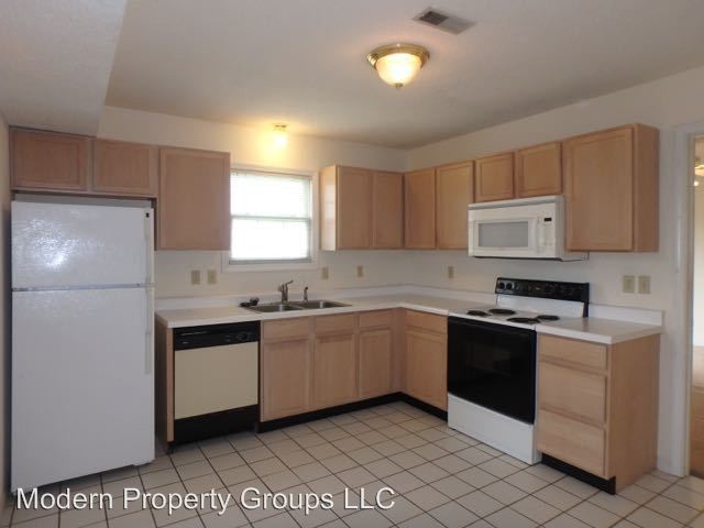 Building Photo - 3 br, 2 bath House - 4631 Brandon Woods St.