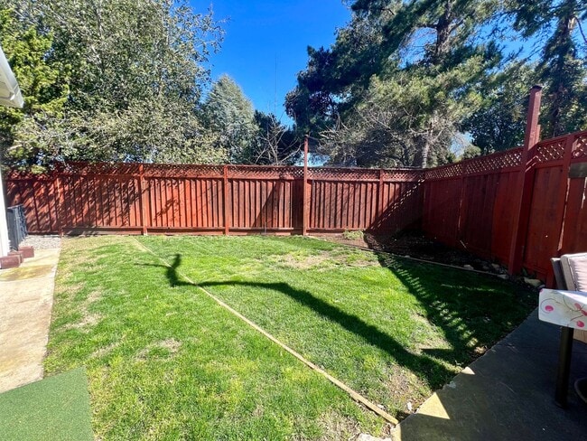 Building Photo - 13090 Heath St