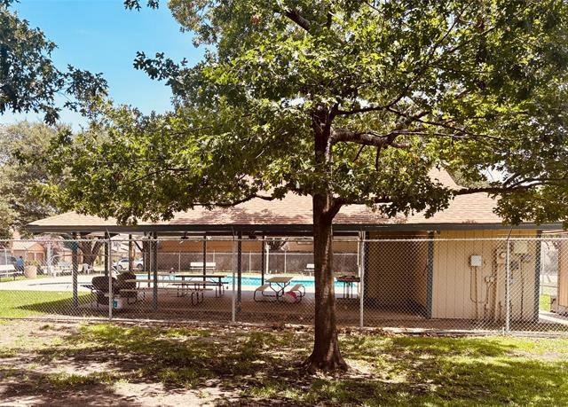 Building Photo - 2916 Pegasus Dr