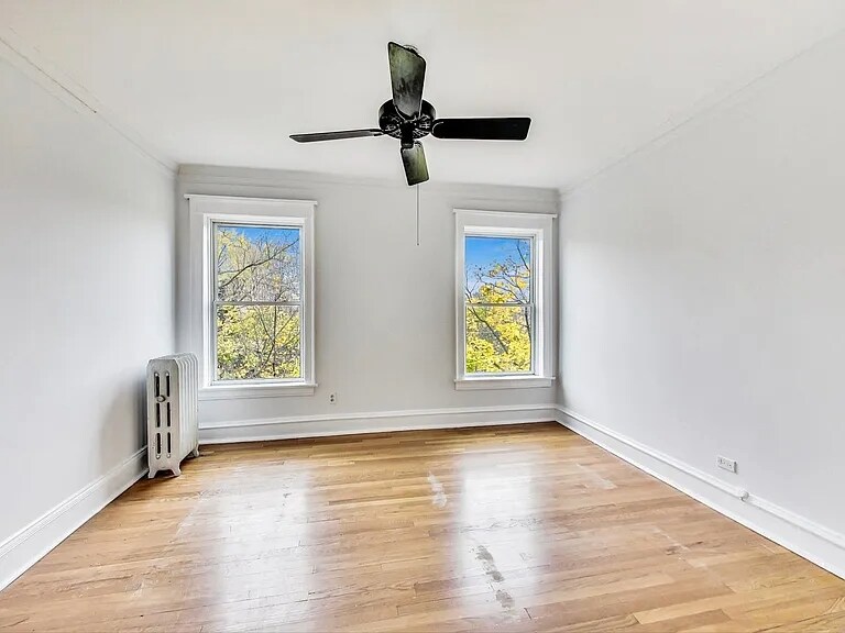 Building Photo - 5600 S Blackstone Ave