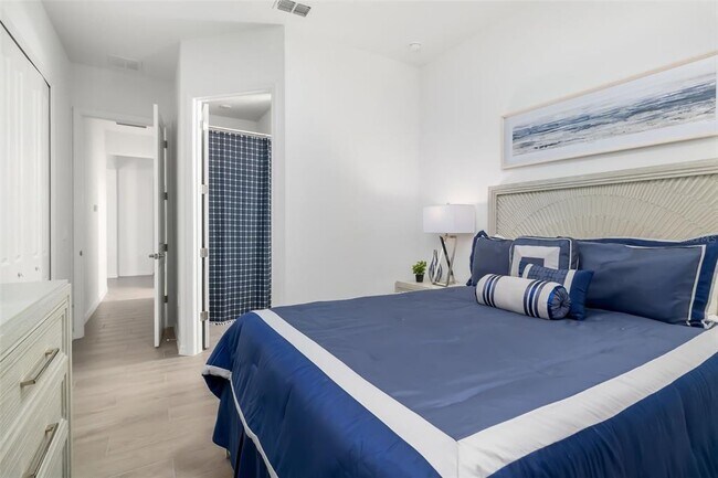 Building Photo - 5617 Lightning Whelk Ln