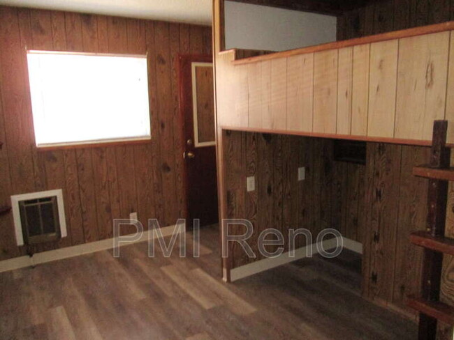 Building Photo - 3510 Gypsum Rd