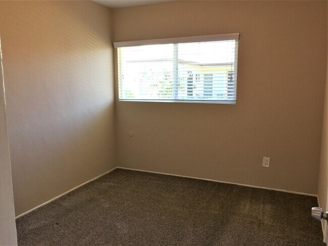 Building Photo - Stunning Imperial Beach Corner Unit