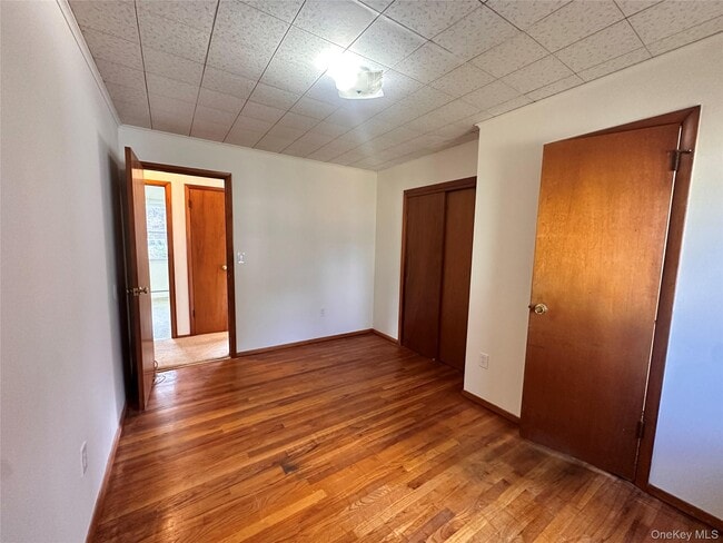 Building Photo - 10 Smith St