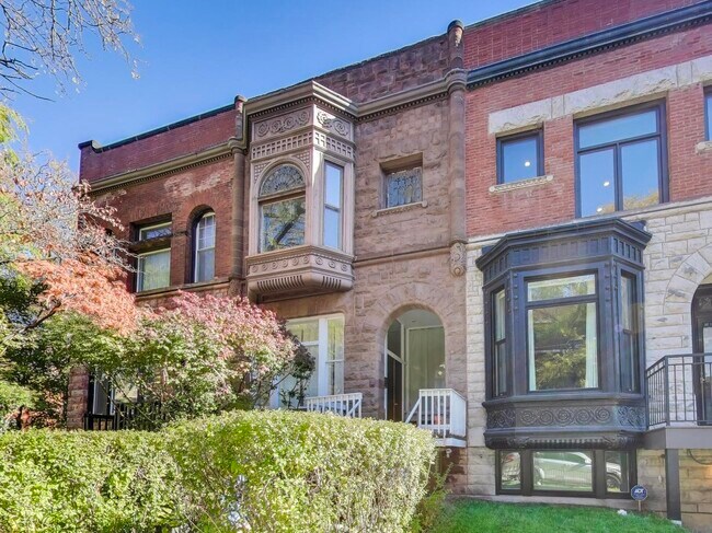 Primary Photo - 5203 S Dorchester Ave