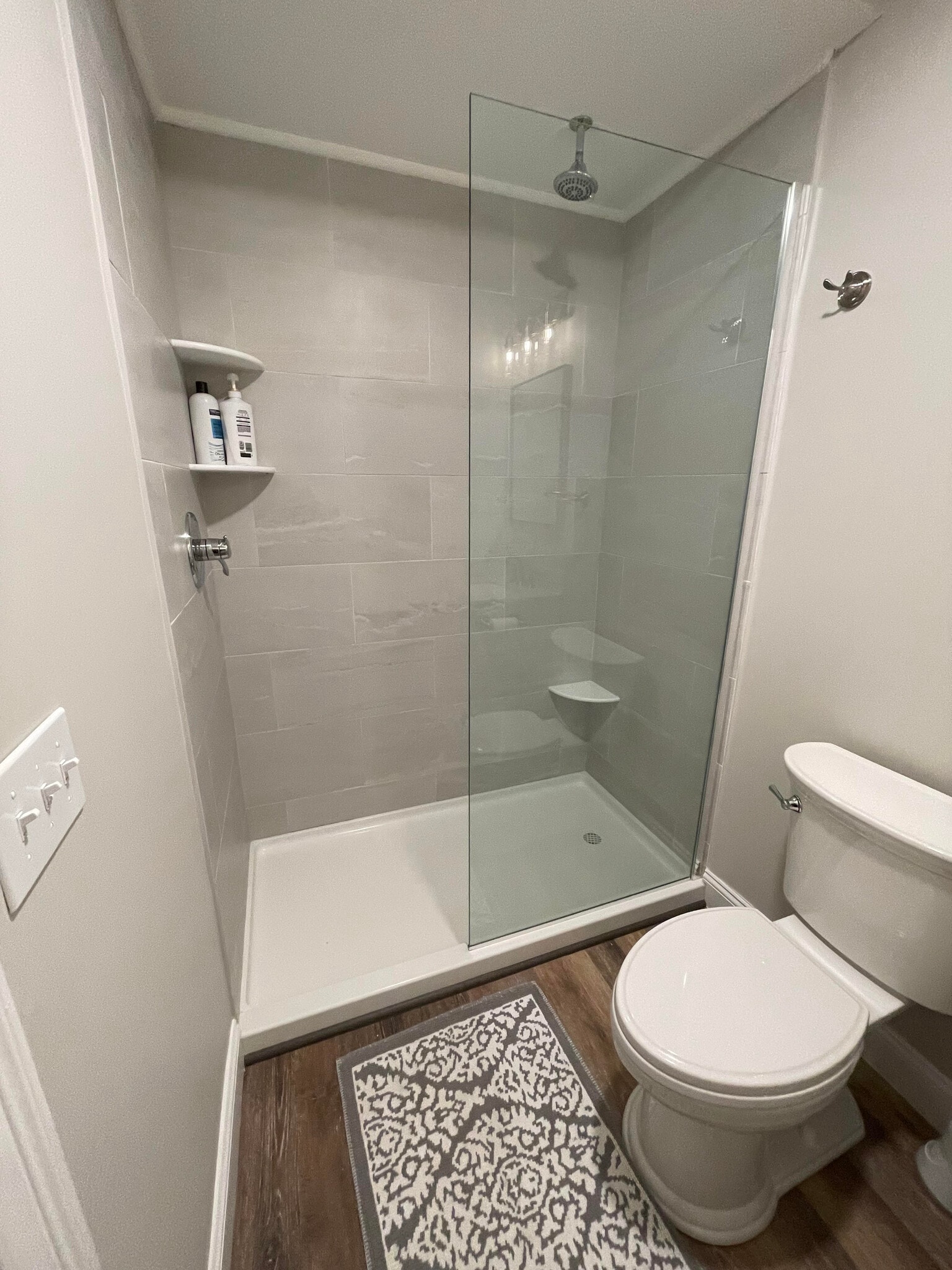 Building Photo - 91 Village Green Cir