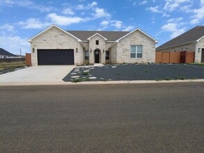 Building Photo - 112 Madrona Ln