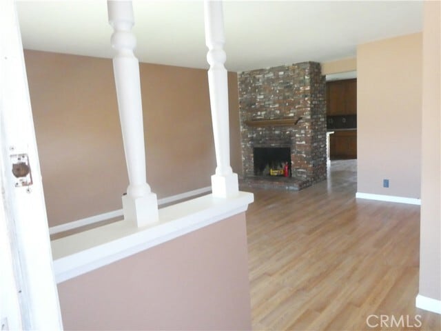 Building Photo - 916 Avocado St
