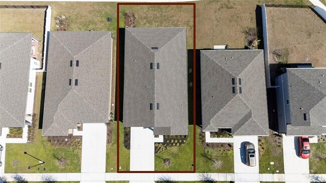 Building Photo - 1485 Effra Wy