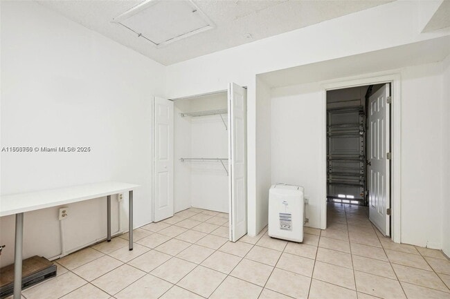 Building Photo - 16502 SW 68th Terrace