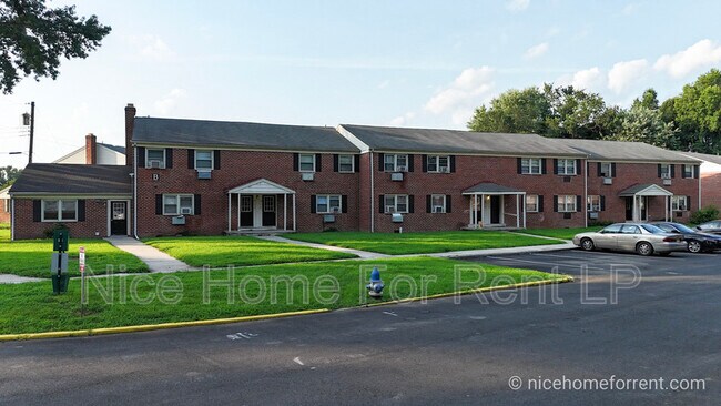 Building Photo - 20 Fort Sumpter Rd