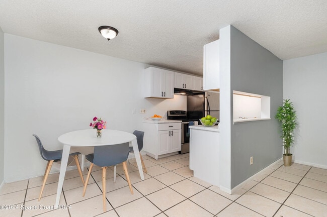 Building Photo - 2181 Agora Cir SE