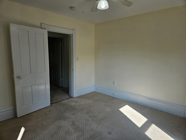 Building Photo - 4 Bedroom Home in Warriors Mark