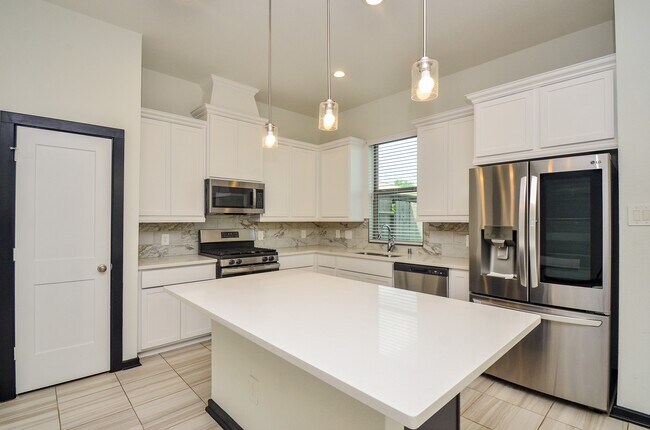Building Photo - 1555 Rustling Creek Dr