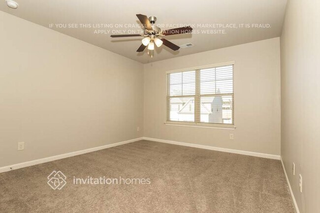 Building Photo - 3603 Walking Stick Way NE