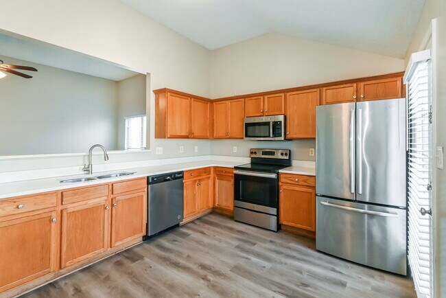 Building Photo - 9044 Snow Drift Ln