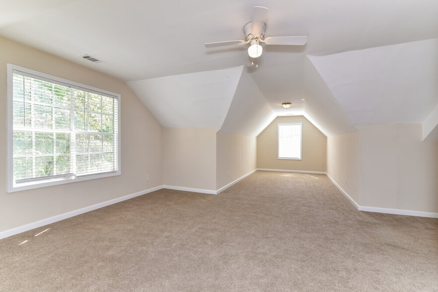 Building Photo - 3075 Countryside Ln SW