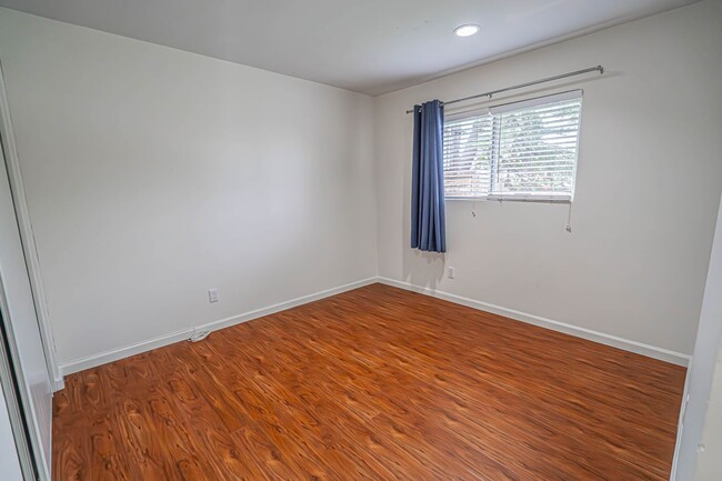 Building Photo - Upgraded 3 Bedroom Rental Home in Canyon C...