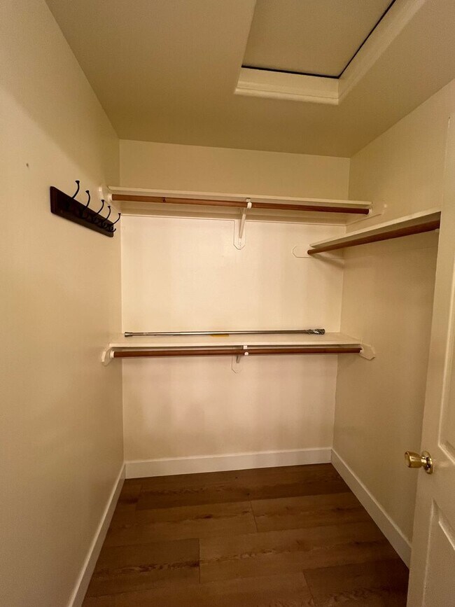 Building Photo - 4205 Serene Oak Dr