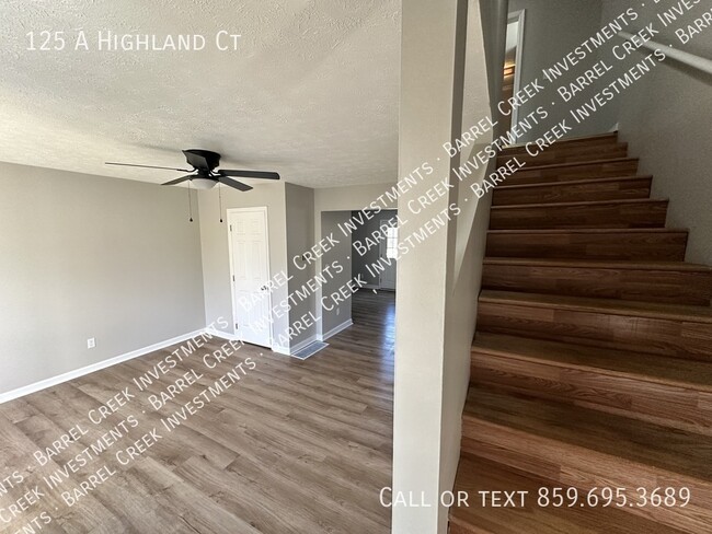 Building Photo - 2-Bed 1-Bath Townhome + Garage