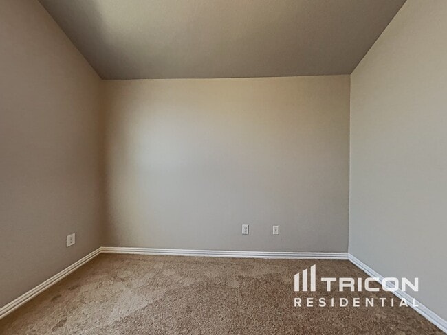 Building Photo - 1367 Star Meadow