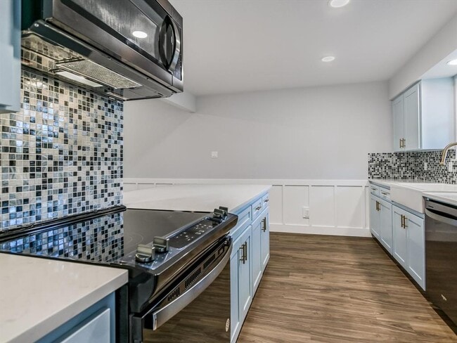 Building Photo - 353 San Gabriel Oaks Dr