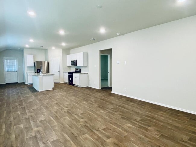 Building Photo - 22507 Green Jacket