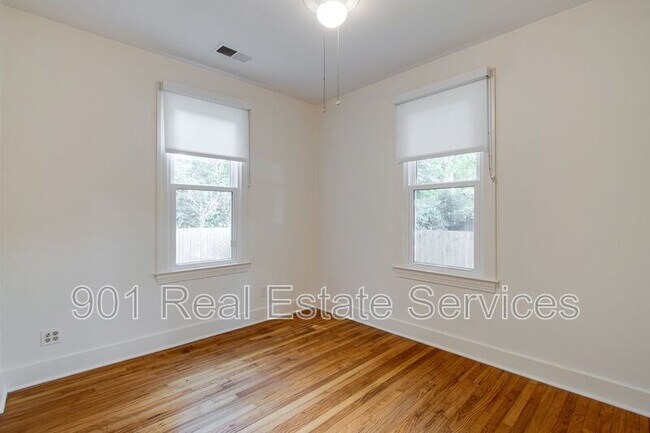 Building Photo - 1034 Meda St