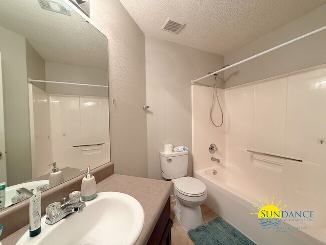 Building Photo - Charming 4-Bedroom Home in Hampton Ridge Estates of Navarre!