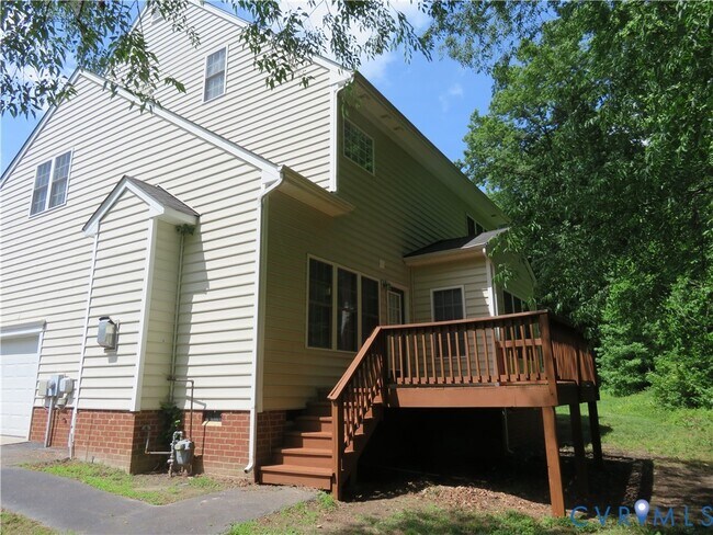 Building Photo - 2057 Pruett Ct