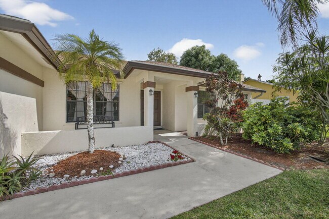 Building Photo - 798 Blueberry Dr