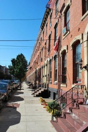 Building Photo - 3909 Pine St