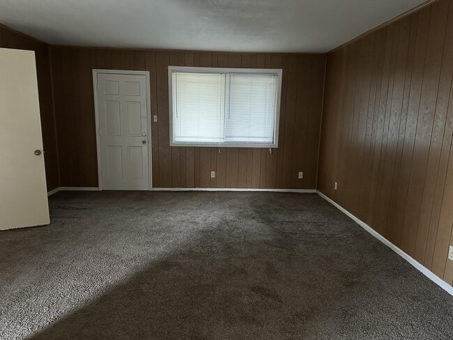 Building Photo - 411 Northside Dr