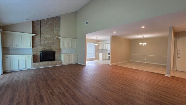 Building Photo - 1026 White Sands Rd