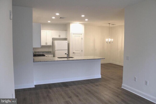 Building Photo - 612 Harvin Wy