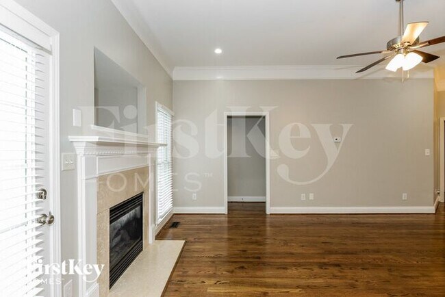 Building Photo - 209 Bennington Dr